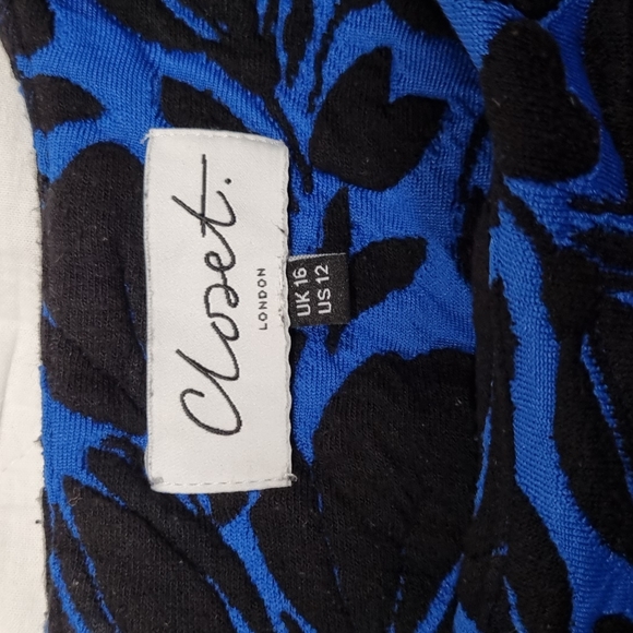 Closet London Blue floral wrap dress - Picture 4 of 5